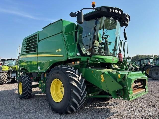John Deere T 550 Комбайни