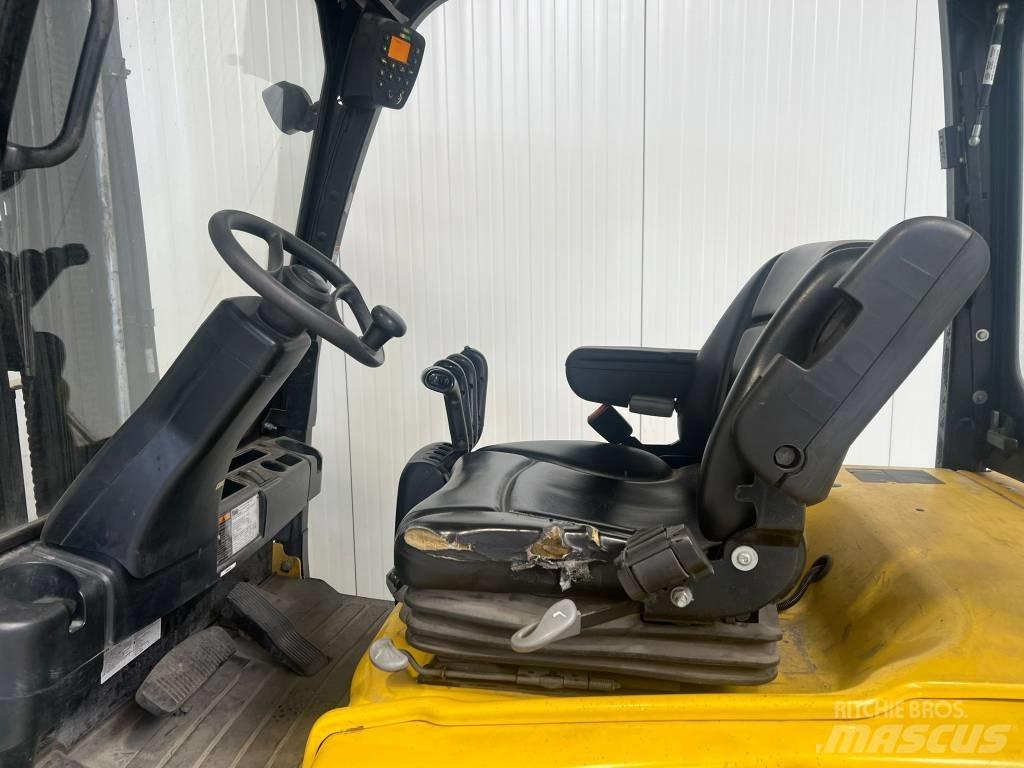 Yale ERP30VL Електрически вилични кари-повдигачи