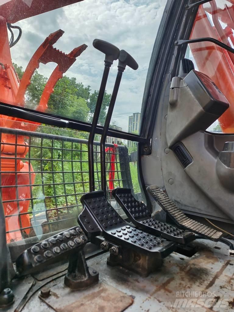 Hitachi EX 200-3 Верижен екскаватор