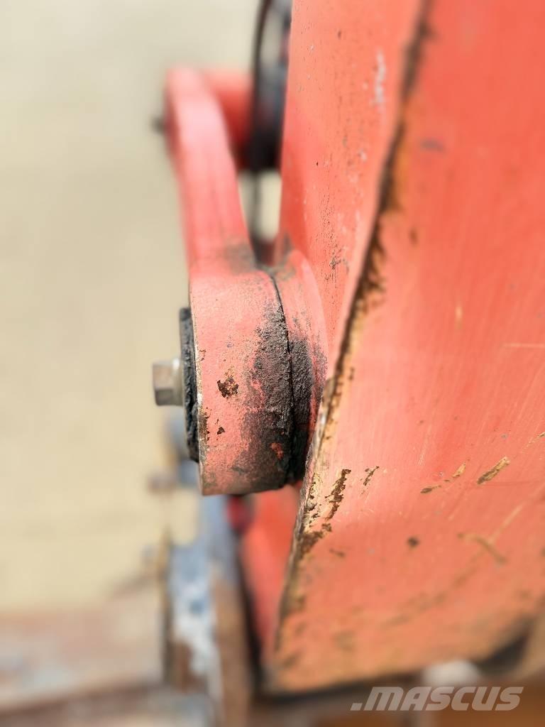 Kubota KX 080-4 Средни екскаватори 7т - 12т