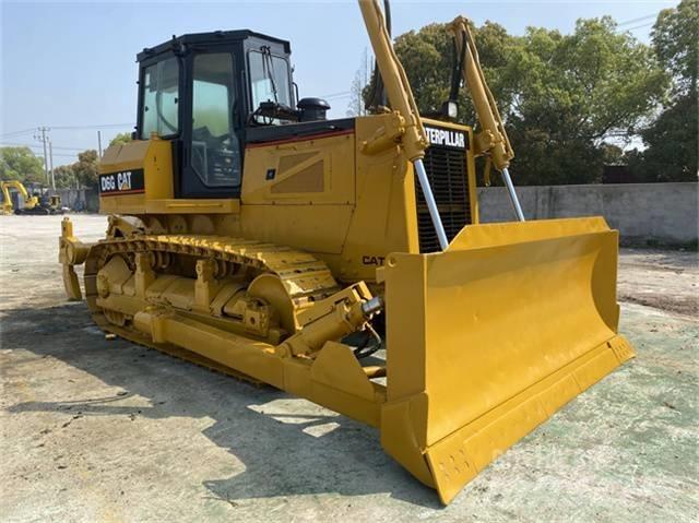 CAT D 6 G Верижни булдозери
