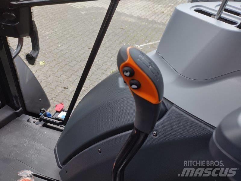 Valtra A95 Трактори
