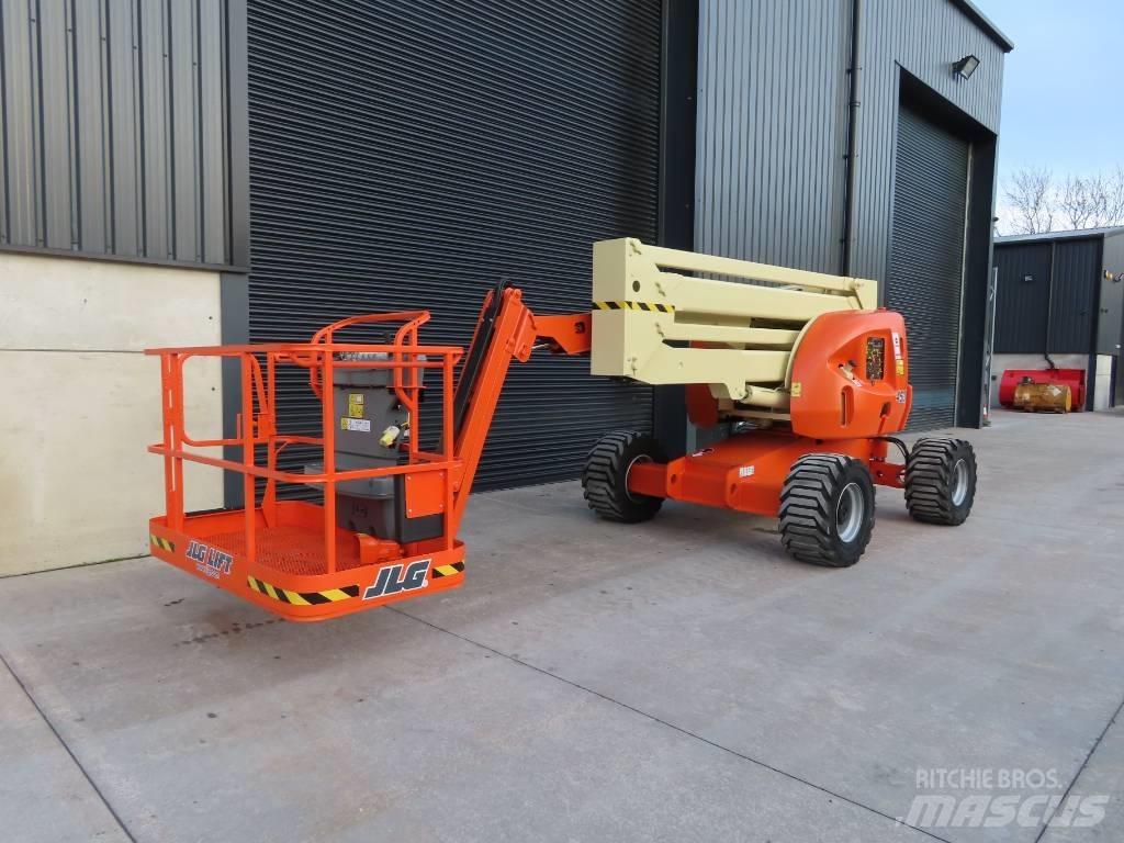JLG 450 AJ Съчленени стрелови подемници