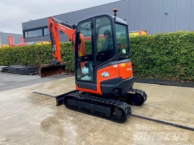 Kubota U 27-4 Мини екскаватори < 7 т