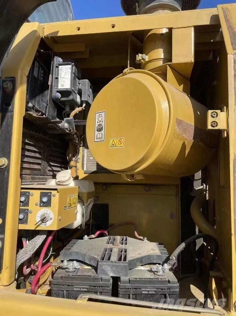 CAT 329 D2 Верижен екскаватор