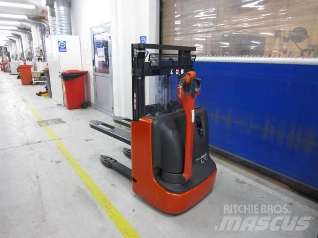 Linde L 10 Колички високоповдигачи с теглич