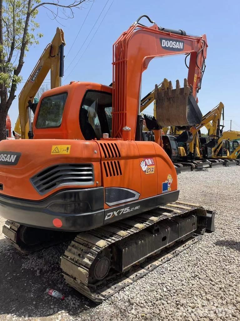 Doosan DX75 Мини екскаватори < 7 т
