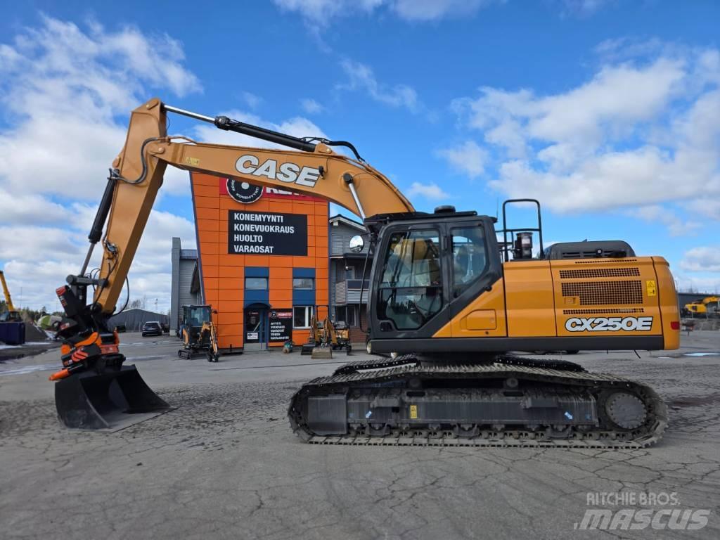 CASE CX 250 E LC Верижен екскаватор
