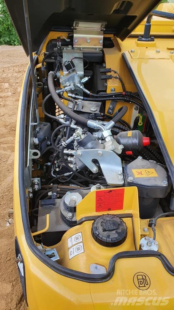 Komatsu PC88 MR-11E0 Средни екскаватори 7т - 12т