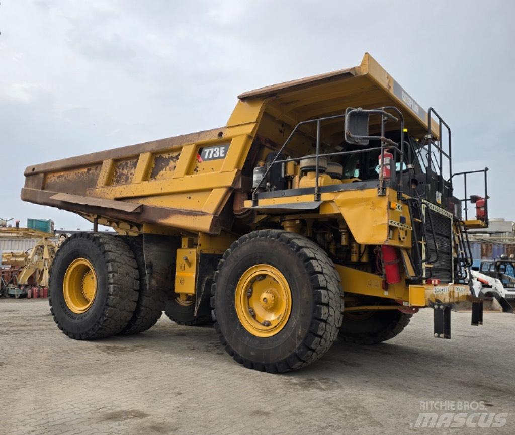 CAT 773 E Твърди самосвали

