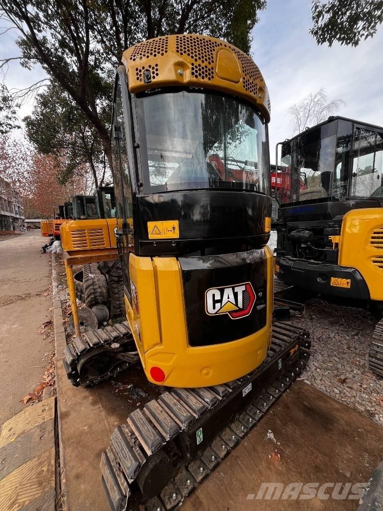 CAT 302 Верижен екскаватор