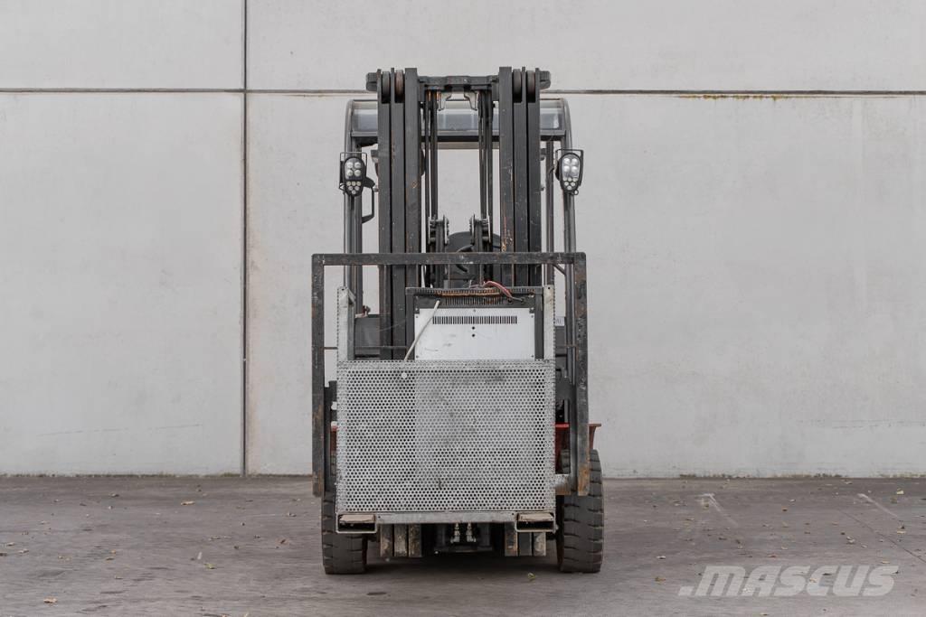 Manitou ME 430 Електрически вилични кари-повдигачи