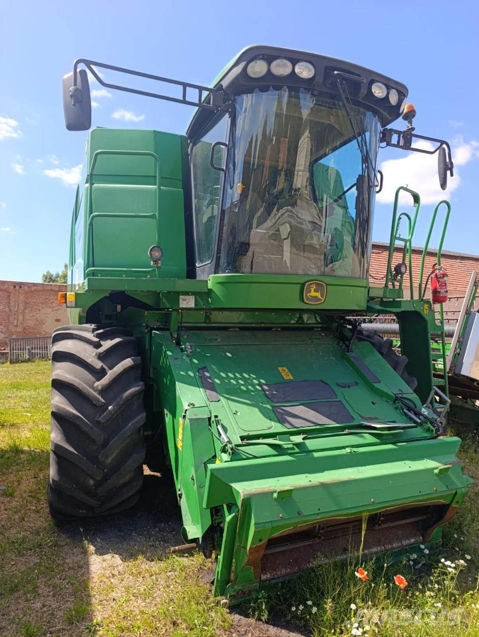 John Deere W650 Комбайни