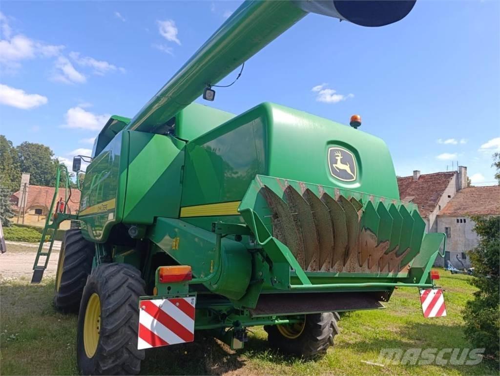 John Deere W650 Комбайни