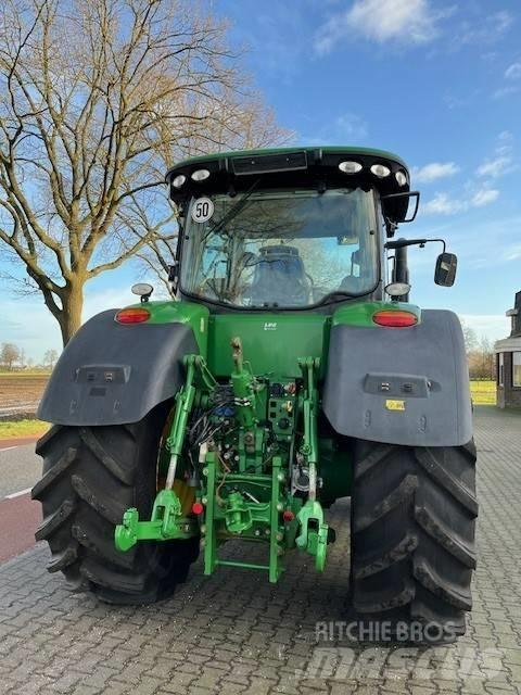 John Deere 7310 R Трактори