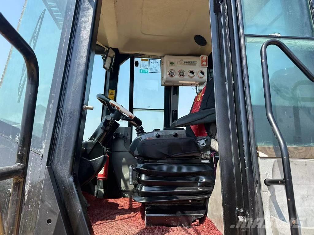 CAT 980 H Колесни товарачи