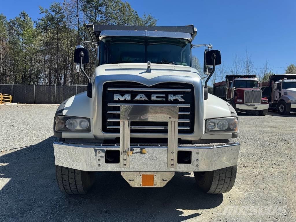 Mack Granite GU 433 Самосвал
