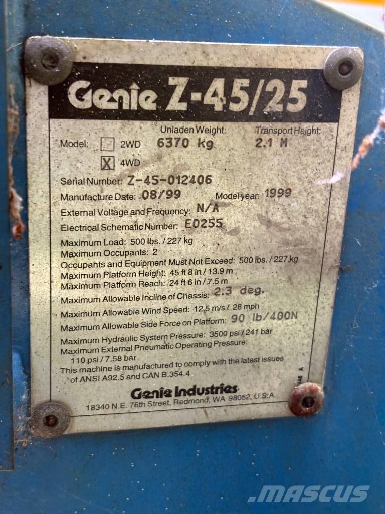 Genie Z 45/25 Съчленени стрелови подемници