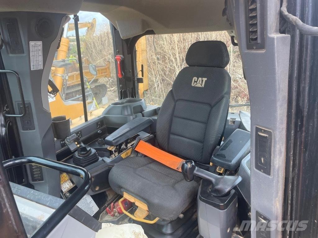 CAT D 6 LGP Верижни булдозери
