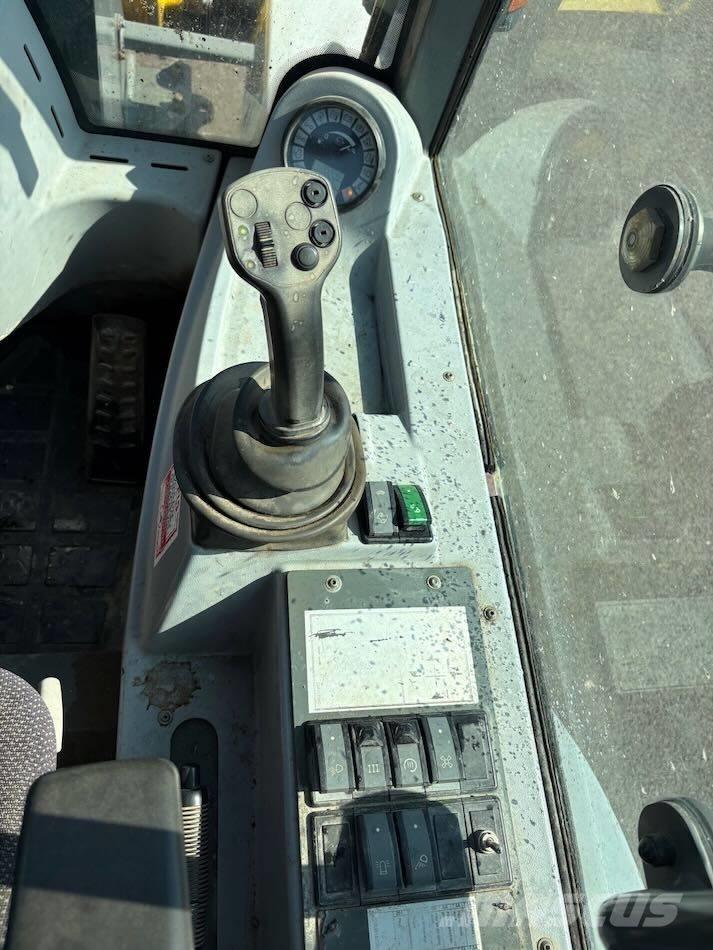 Kramer 850 Колесни товарачи