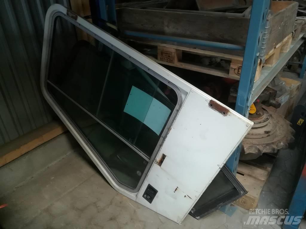 O&K RH6 Кабина