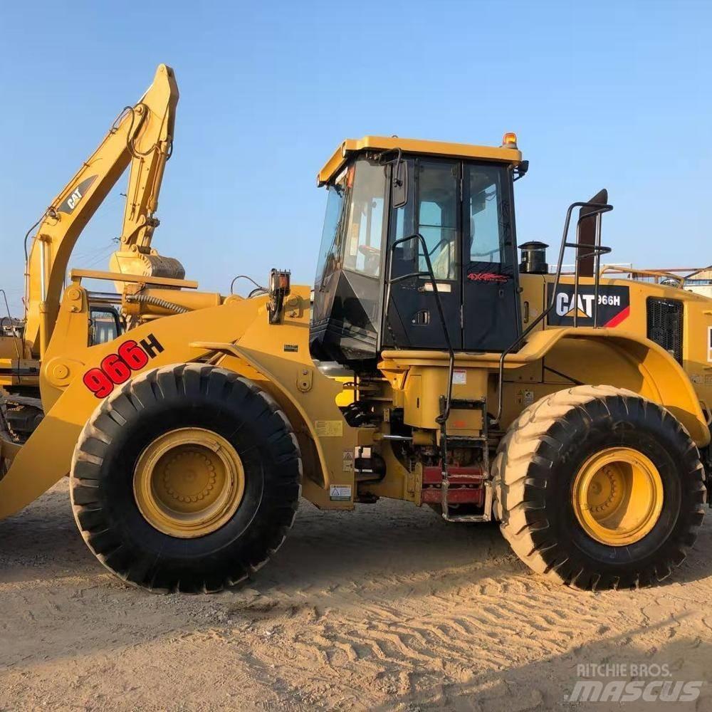 CAT 966H Колесни товарачи