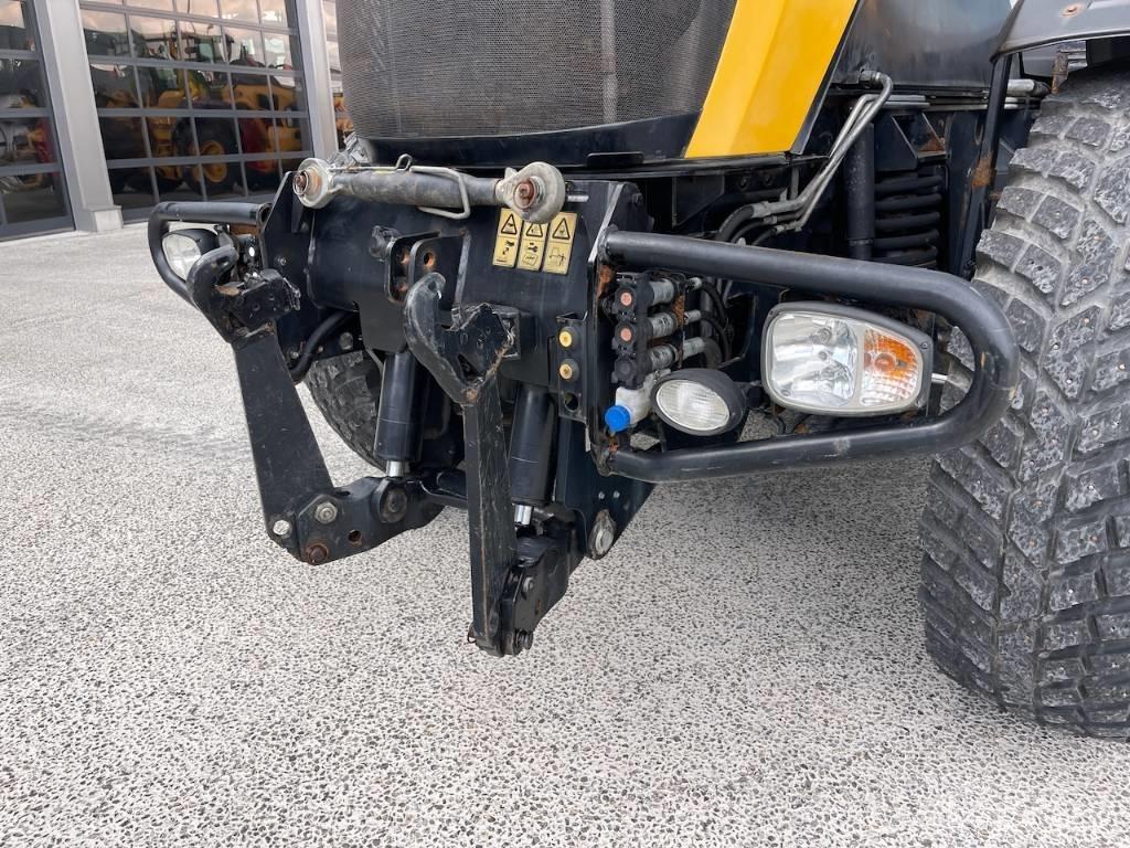 JCB Fastrac 8250 Трактори