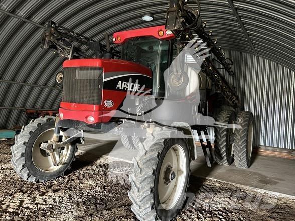 Apache AS1010 Самоходни пръскачки
