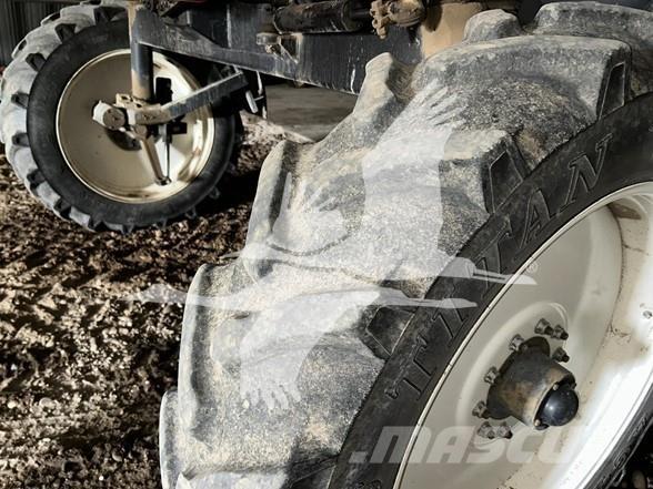 Apache AS1010 Самоходни пръскачки
