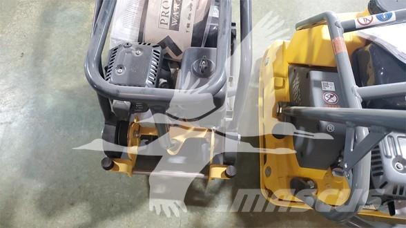 Bomag BVP10/36 Теглени вибрационни валяци
