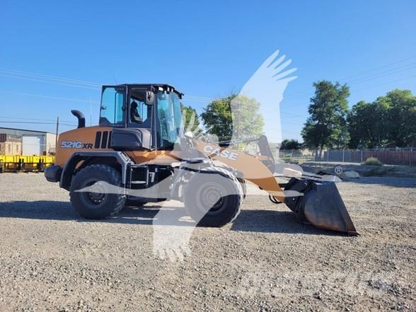 CASE 521G XR Колесни товарачи