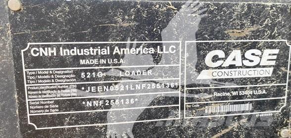 CASE 521G XT Колесни товарачи