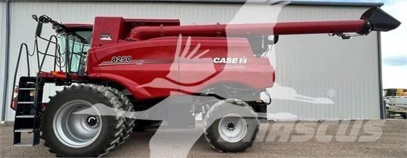 Case IH 8250 Комбайни
