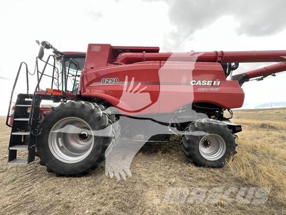 Case IH 8250 Комбайни
