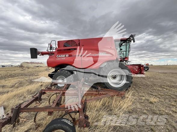 Case IH 8250 Комбайни