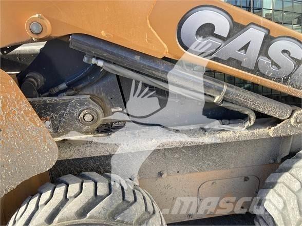 CASE SV300 Мини товарачи
