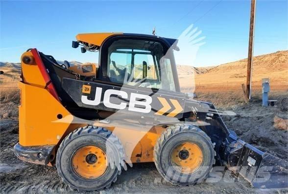 JCB 3TS-8W Мини товарачи
