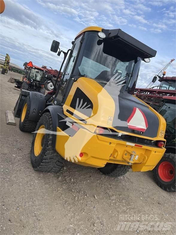 JCB 409 Колесни товарачи