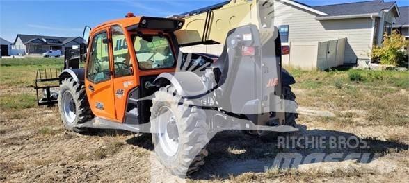 JLG 742 Телескопични товарачи