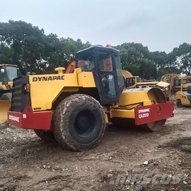 Dynapac CA 251 D Еднобарабанни ролки
