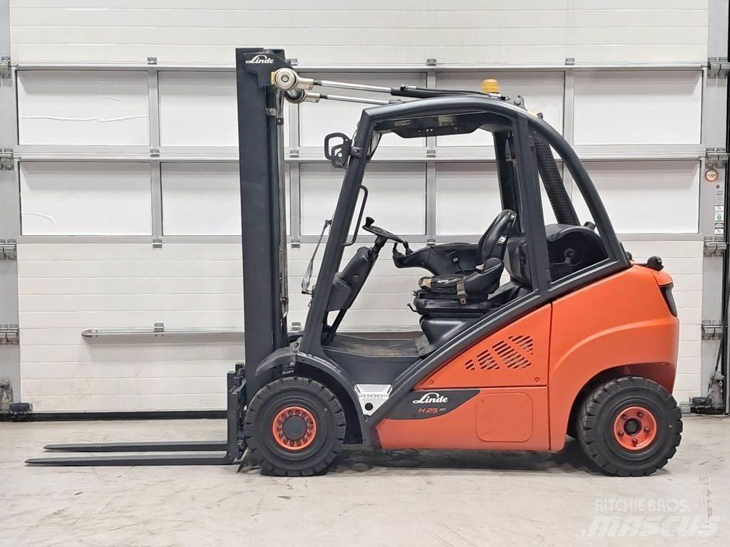 Linde H25T-02 Камиони с АГУ