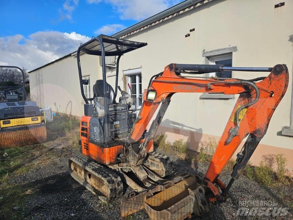 Hitachi ZX 19 U Мини екскаватори < 7 т