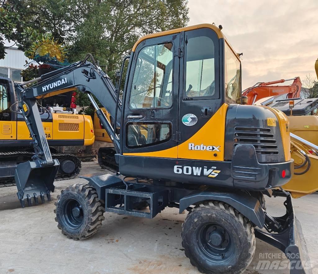 Hyundai R 60 W Колесни екскаватори