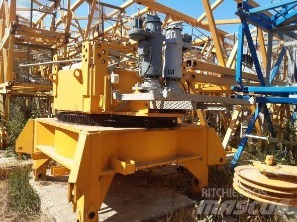 Potain MD 238 J10 Самоповдигащи кранове