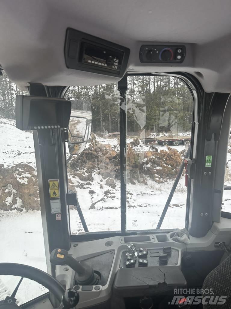 CAT 950 Колесни товарачи