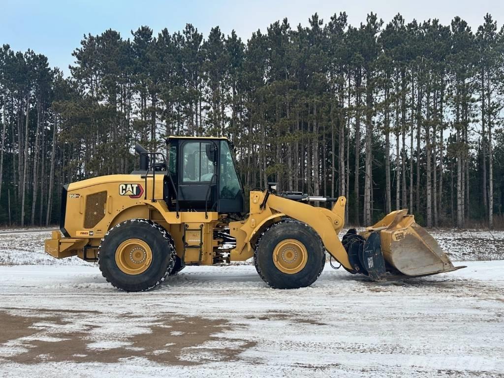 CAT 950 Колесни товарачи
