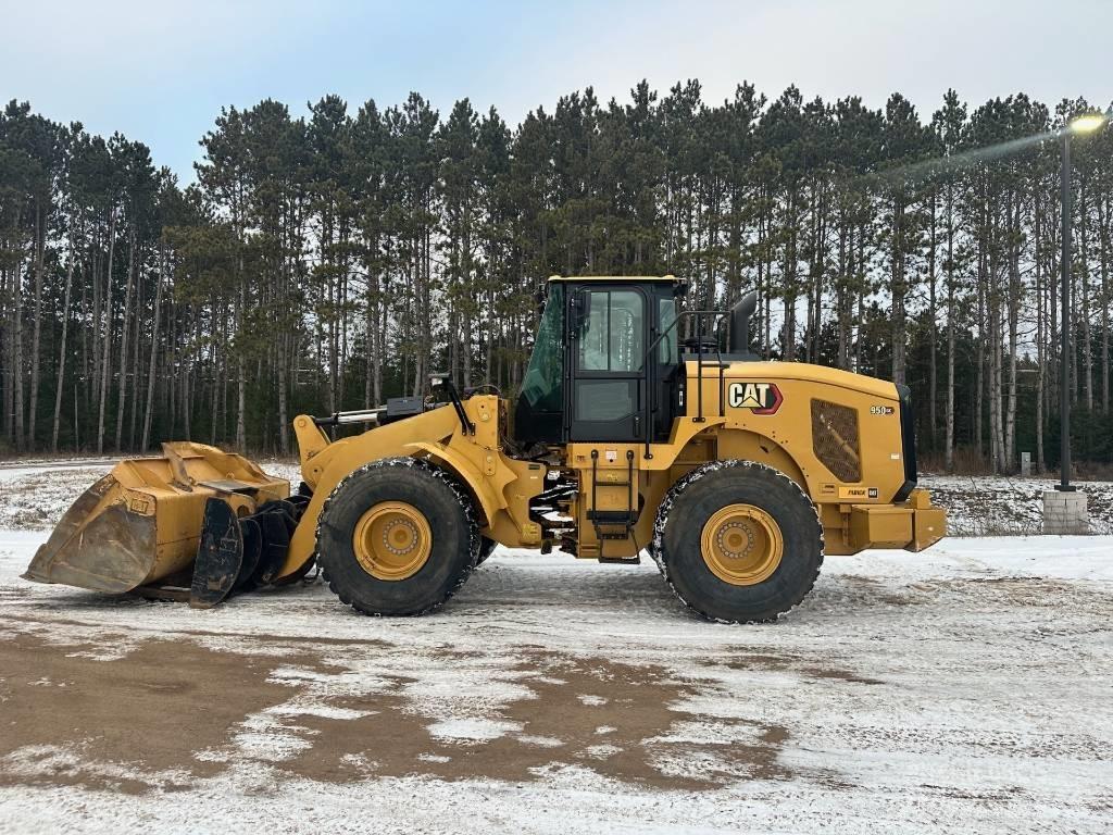 CAT 950 Колесни товарачи