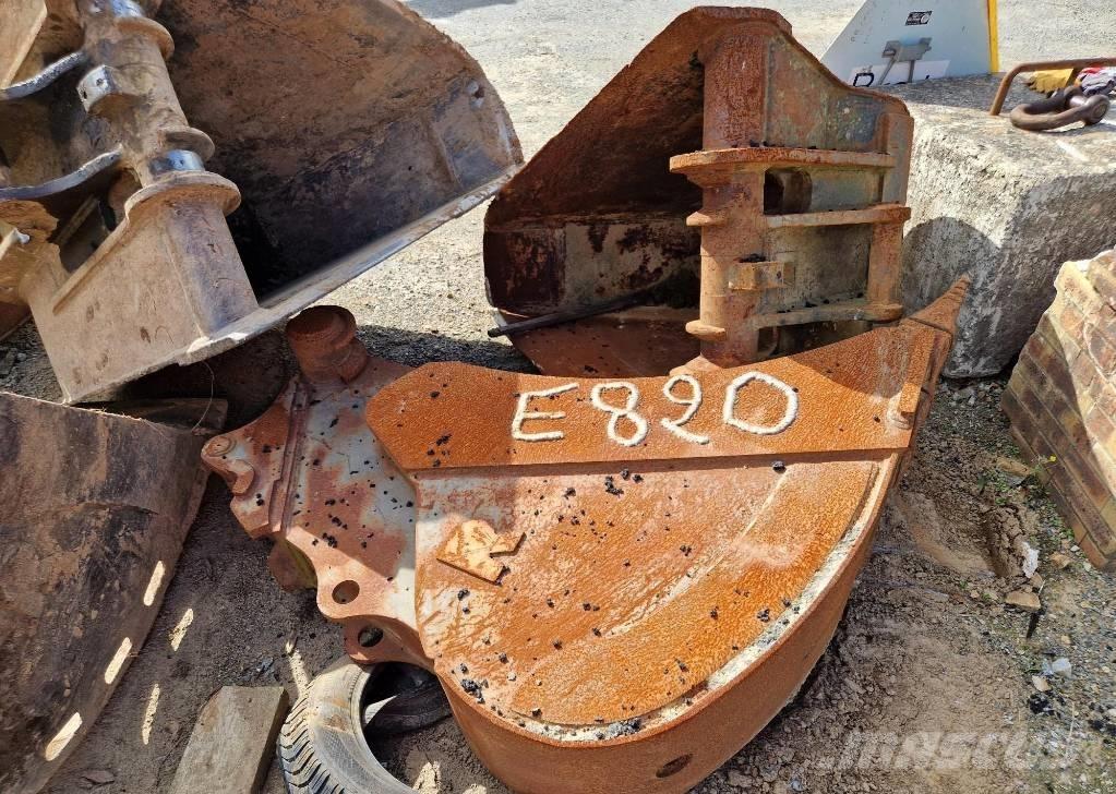 JCB JS 145 W Колесни екскаватори