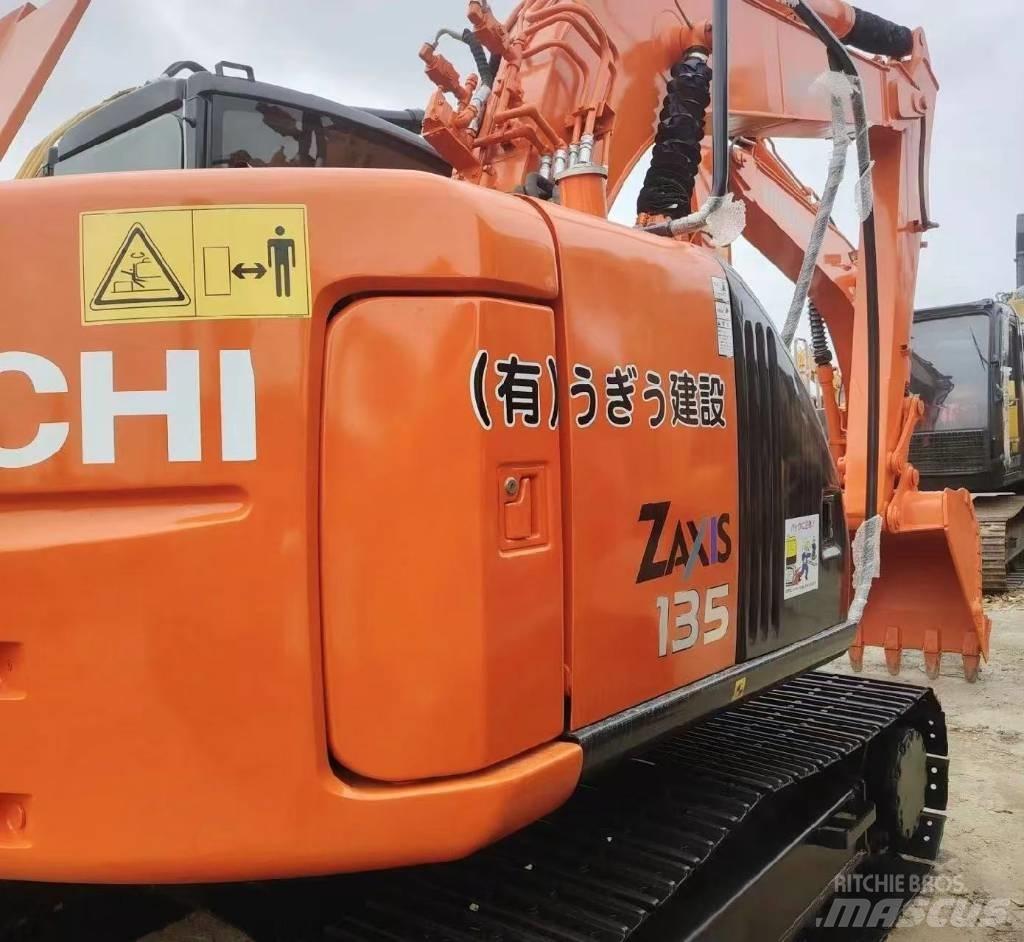 Hitachi 135US-6 Верижен екскаватор