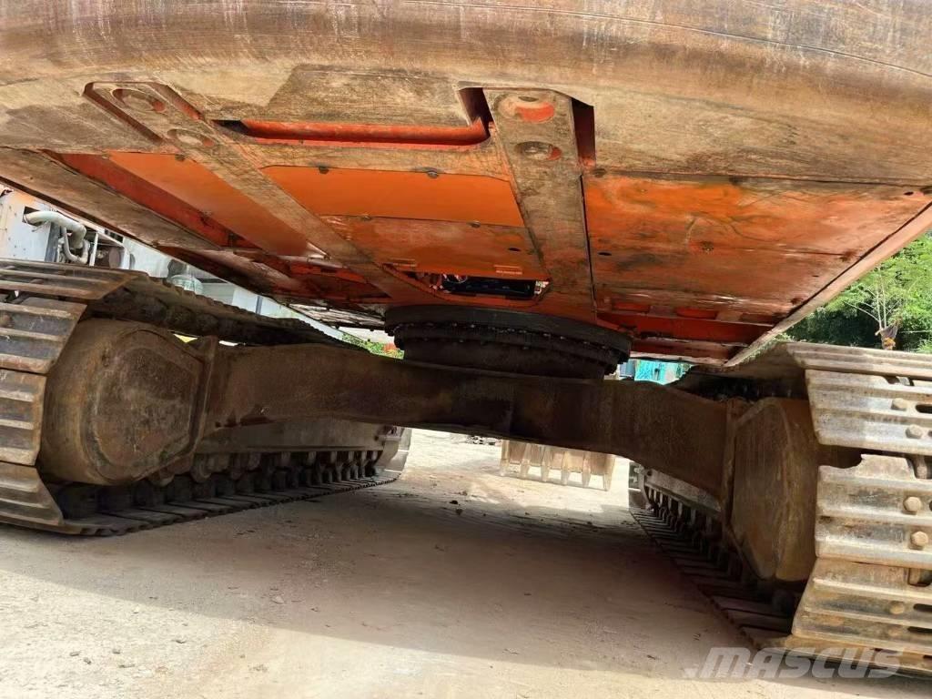 Doosan DX300LC Екскаватори с дълго рамо